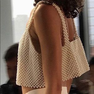 Meet your Posher, Neila